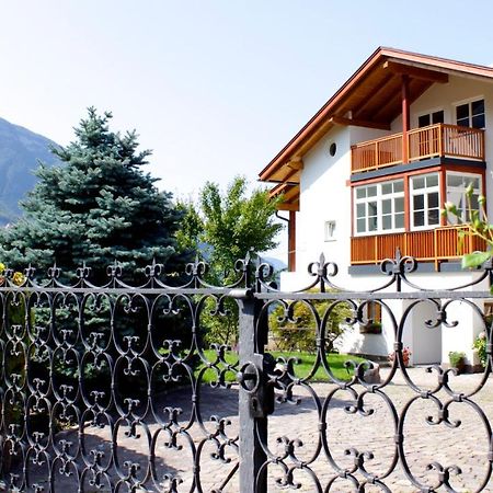 Schiessstandhof Bed and Breakfast Montagna Exteriör bild