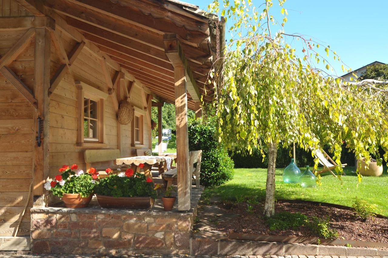 Schiessstandhof Bed and Breakfast Montagna Exteriör bild