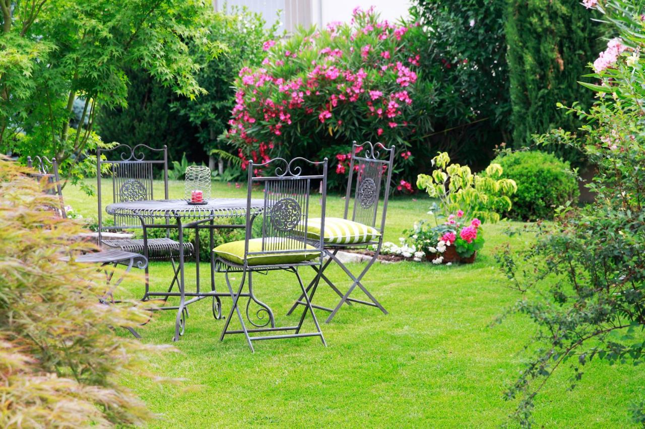Schiessstandhof Bed and Breakfast Montagna Exteriör bild