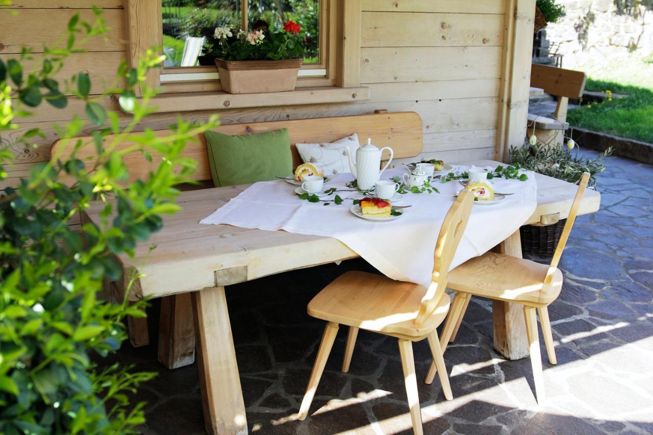 Schiessstandhof Bed and Breakfast Montagna Exteriör bild
