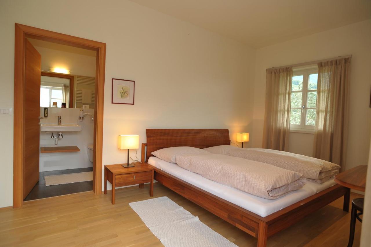 Schiessstandhof Bed and Breakfast Montagna Exteriör bild
